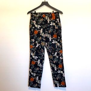 Floral Print Tapered Chino